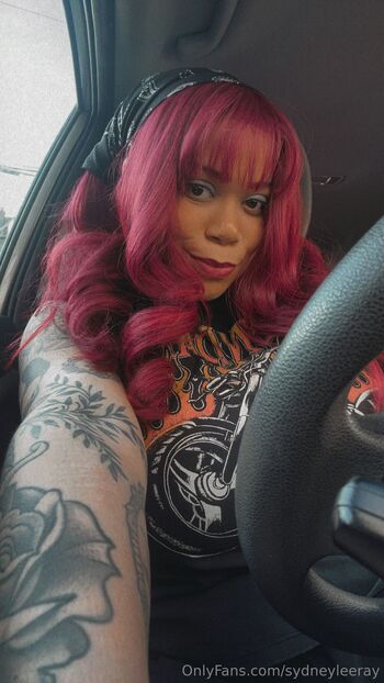 Sydney Lee Ra / sydneyleeray nude photo #3