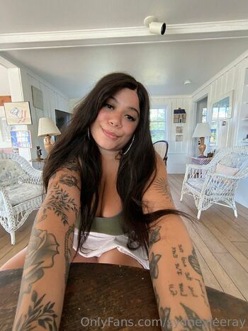 Sydney Lee Ra / sydneyleeray nude photo #9