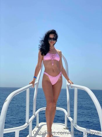 t1851492412341254 / t18514924123412541 nude photo #13