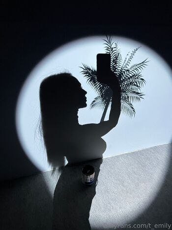 Emily / t_emily nude photo #15