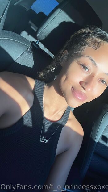 Lan / t_o_princessxoxo / kalani_rodgers / rodgers_kalani nude photo #11