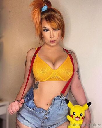 ta / tabbbethaaafree nude photo #2