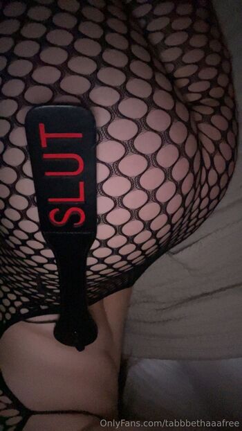 ta / tabbbethaaafree nude photo #19