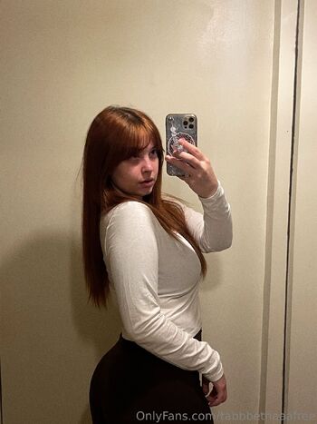 ta / tabbbethaaafree nude photo #38