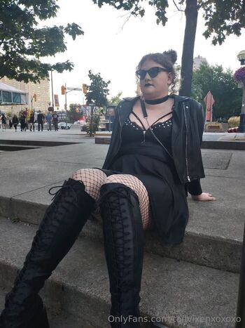 Tall vixe / tallvixenxoxoxo nude photo #3