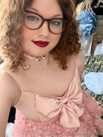 Tall vixe / tallvixenxoxoxo nude photo #6
