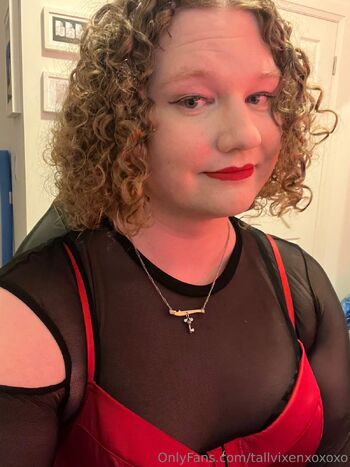 Tall vixe / tallvixenxoxoxo nude photo #9
