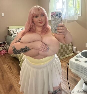 Tall / tallyberry nude photo #18