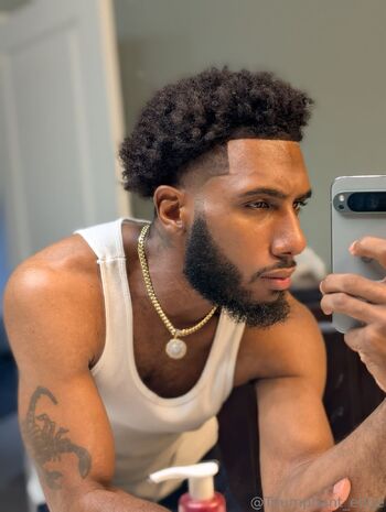 King DreDa / tanksnlove nude photo #8