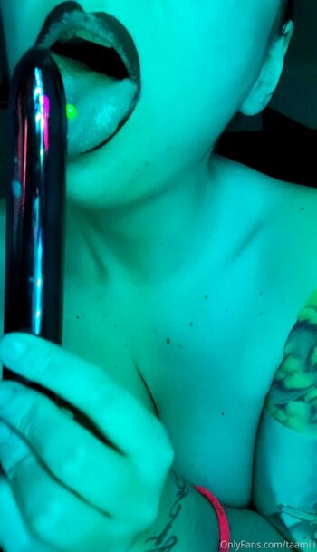 Tap to Find Out / taptofindout nude photo #14