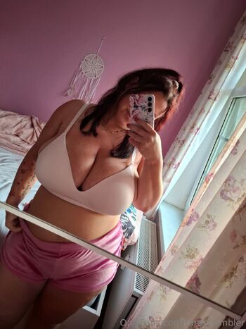 Tara Chamble / tarachambler nude photo #31