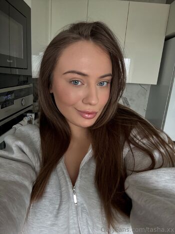 ﾟ ᴄᴜʀᴠʏ ᴛᴀꜱʜᴀ ﾟ / tasha.xx nude photo #20