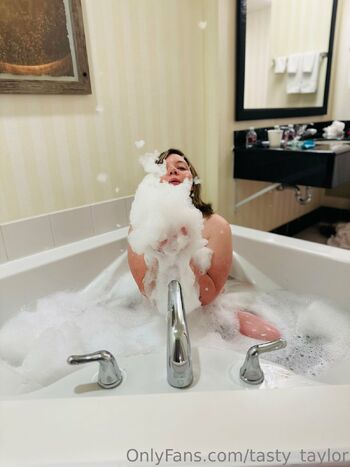 Taylor Davidso / tasty_taylor nude photo #25