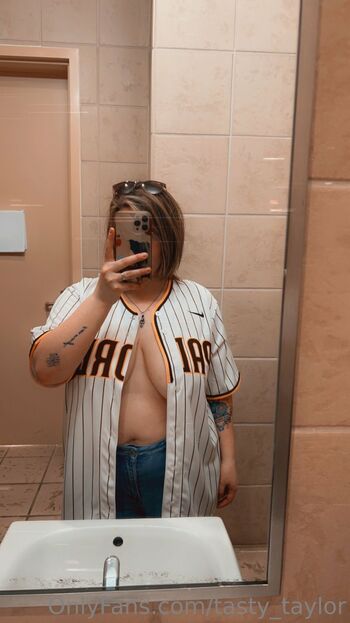 Taylor Davidso / tasty_taylor nude photo #34