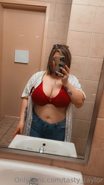 Taylor Davidso / tasty_taylor nude photo #38