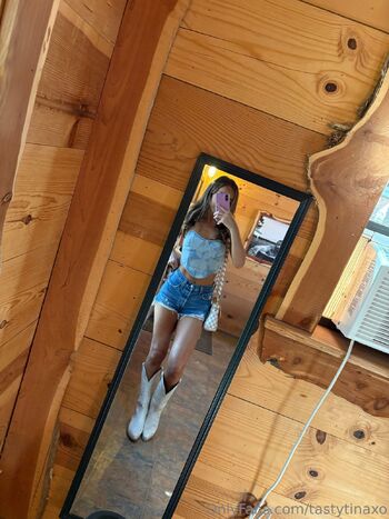 TASTY TINA / tastytinaxo nude photo #7