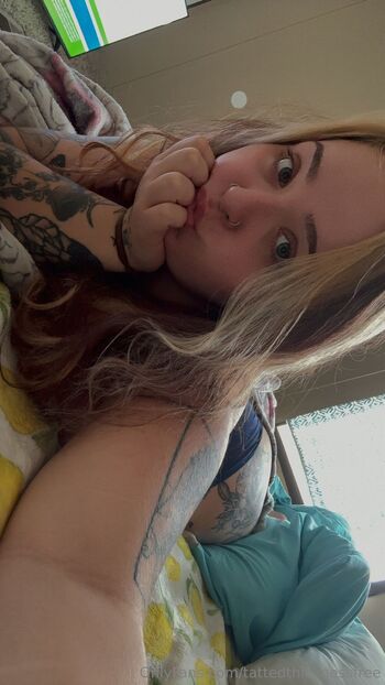 Tatted Chubby GF / tattedthicknessfree nude photo #1