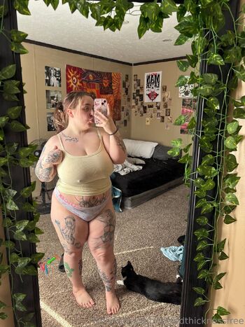 Tatted Chubby GF / tattedthicknessfree nude photo #13