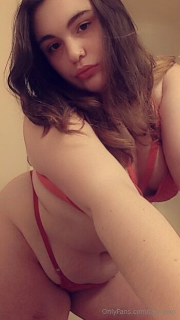 Ta / tay_xoxo nude photo #9