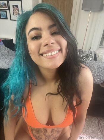 Taylor / taylorhenriesfree nude photo #9