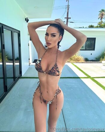 Taylor Jevau / taylorjevaux nude photo #25