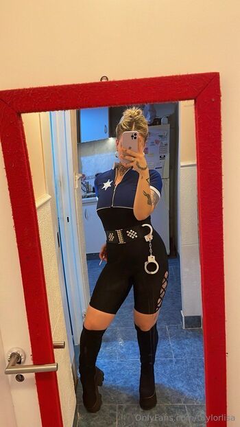 Lis / taylorlisa / lisataylr / lisatayylr nude photo #19