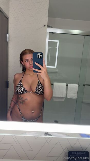 Tay / taylorr.bby nude photo #12