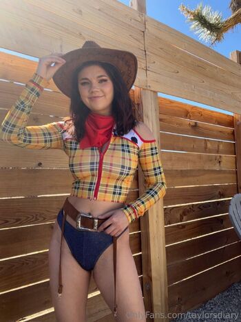 Taylors diar / taylorsdiary nude photo #31