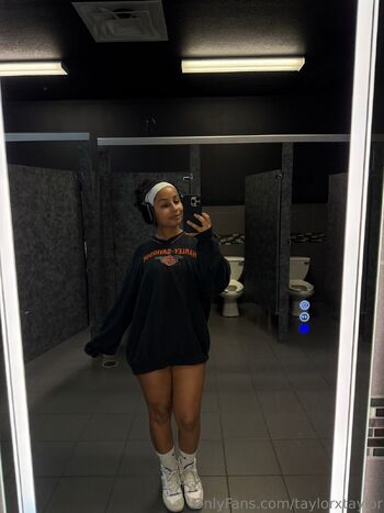 Taylor / taylorxtaylor nude photo #21