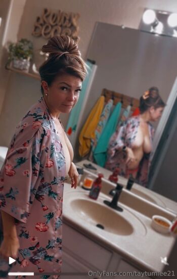 Taytum Le / taytumlee21 / taytum_lee nude photo #18