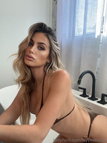 Taylor Sage / tayybabyxox nude photo #2