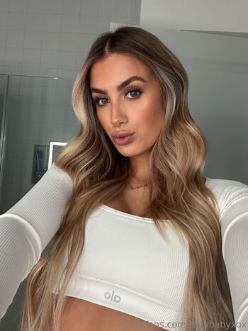 Taylor Sage / tayybabyxox nude photo #10