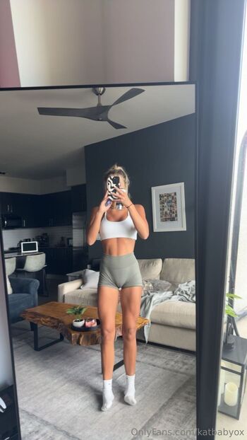 Taylor Sage / tayybabyxox nude photo #30