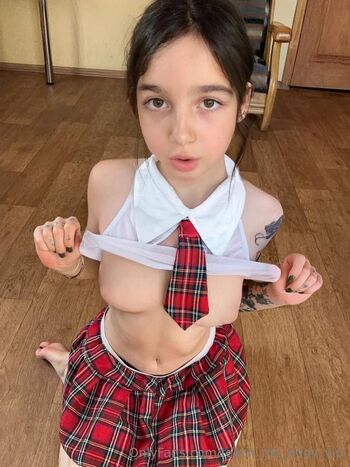 Annie_M VI / teach_me_dddy_vip nude photo #12