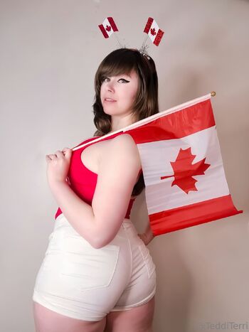 OnlyFans / tedditerri nude photo #2