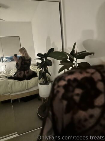 teees.treats nude photo #4