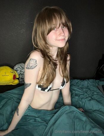 Bell / teenzybella / teensybellaxoxo / teensybella01 nude photo #34