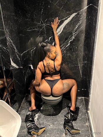 Tekila roz / tekilaroze nude photo #13