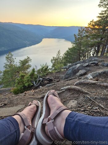 Ten Tiny Toe / ten-tiny-toes nude photo #4