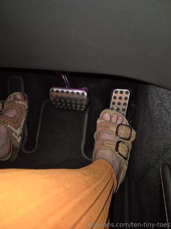 Ten Tiny Toe / ten-tiny-toes nude photo #6