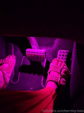 Ten Tiny Toe / ten-tiny-toes nude photo #7