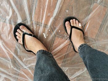 Ten Tiny Toe / ten-tiny-toes nude photo #16