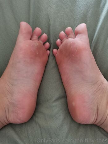 Ten Tiny Toe / ten-tiny-toes nude photo #18