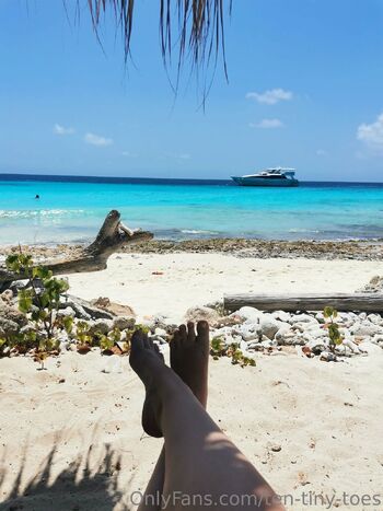 Ten Tiny Toe / ten-tiny-toes nude photo #20