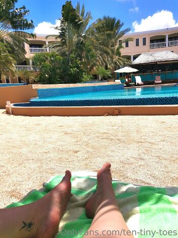 Ten Tiny Toe / ten-tiny-toes nude photo #21