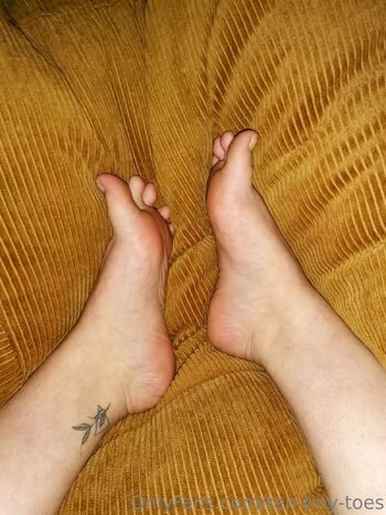 Ten Tiny Toe / ten-tiny-toes nude photo #26