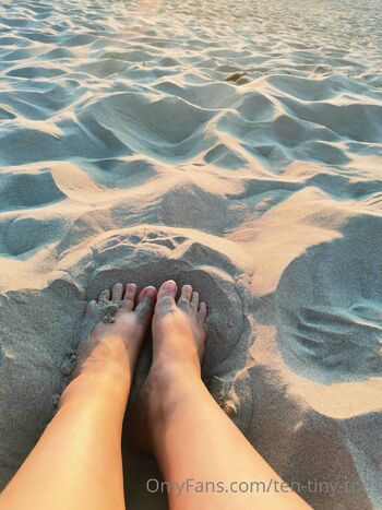 Ten Tiny Toe / ten-tiny-toes nude photo #31