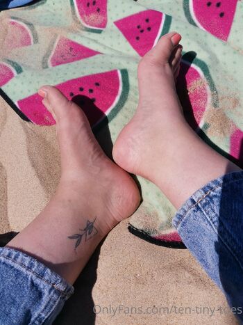 Ten Tiny Toe / ten-tiny-toes nude photo #33