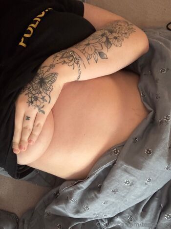 Tessa Jes / tessajess nude photo #4