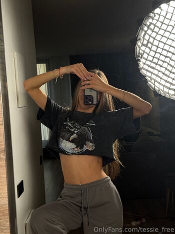 Tessie / tessie_free nude photo #23